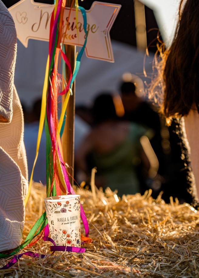 détails mariage coucher de soleil verre recyclable chabanon