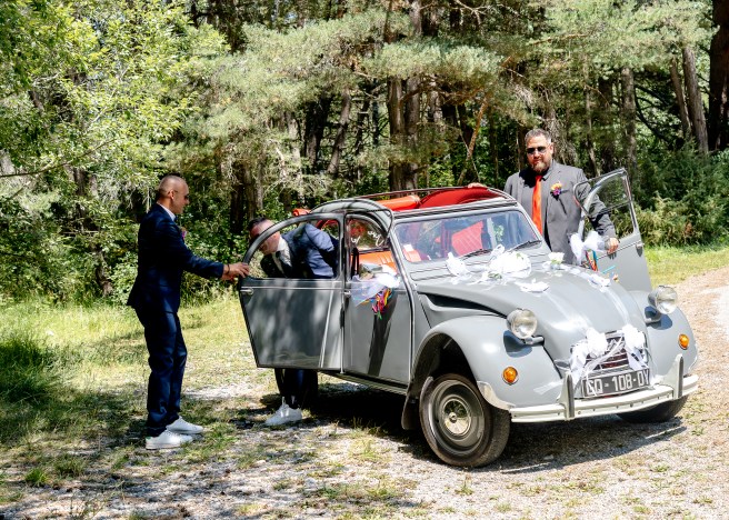 découverte des mariés forêt 2 cv mariage montclar